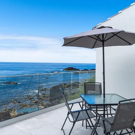 Sunset And Islets Villa Mosteiros (Azores)