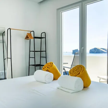 Sunset And Islets Willa