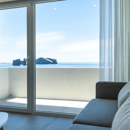 Sunset And Islets Willa *